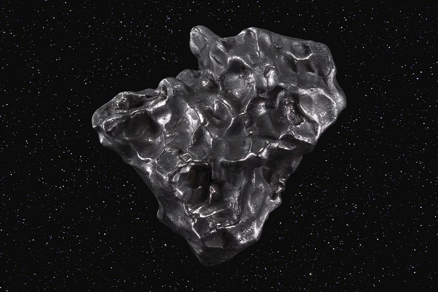 Сіхоте-Алінський метеорит — залізний метеорит, загальна маса якого оцінюється в 60—100 тонн. Зібрано десятки тисяч уламків загальною масою близько 31 тонни. Входить до десятки найбільших метеоритів світу.