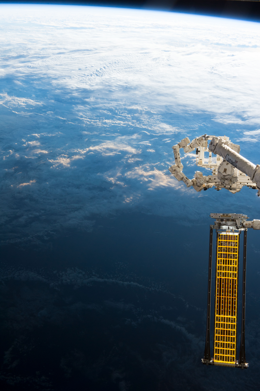 Масив ROSA був випробуваний на борту Міжнародної космічної станції (МКС) у червні 2017 року.